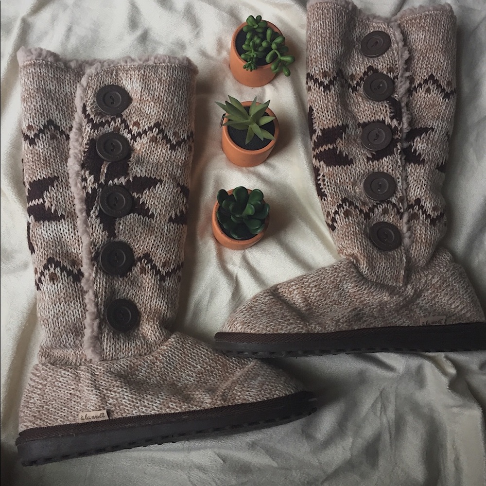 Super soft slipper boots